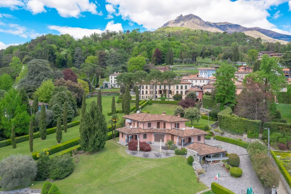 Hotel Royal gallery image #1